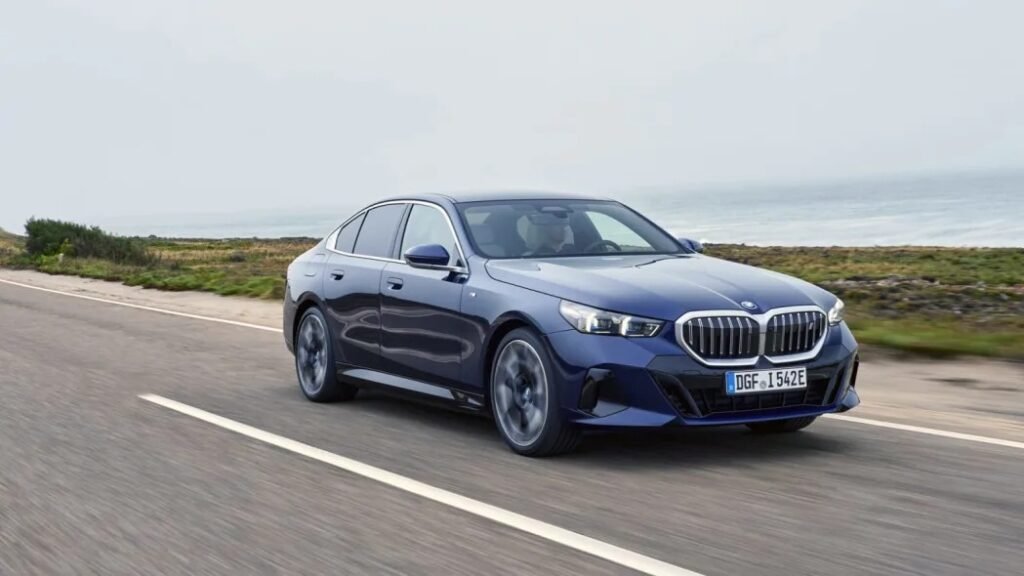 BMW i5 M60 Review: A Better 5 Series with Electric Power