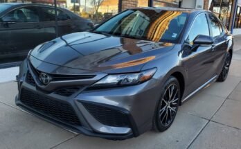 2022 Toyota Camry SE